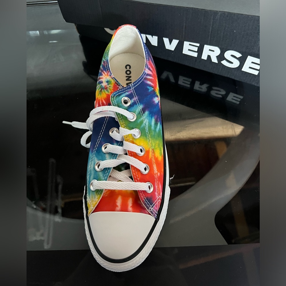 Rainbow Converse (women’s size 8)